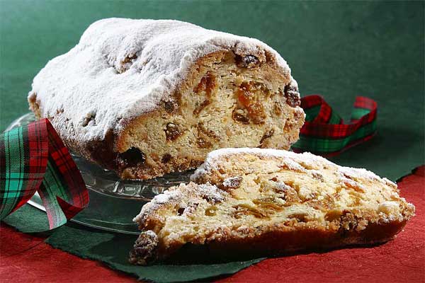 http://www.vinoge.com/files/image/christmass_cake_0.jpg